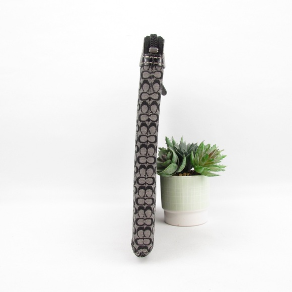 COACH Black & Gray C Vintage Canvas Padded iPad Tablet Sleeve Travel Case - Picture 3 of 6